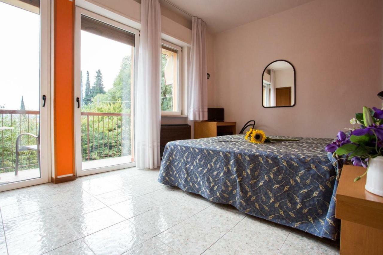 Hotel Benacus Bardolino Exterior foto
