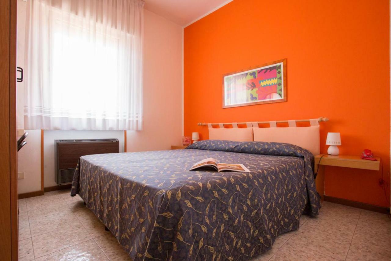 Hotel Benacus Bardolino Exterior foto